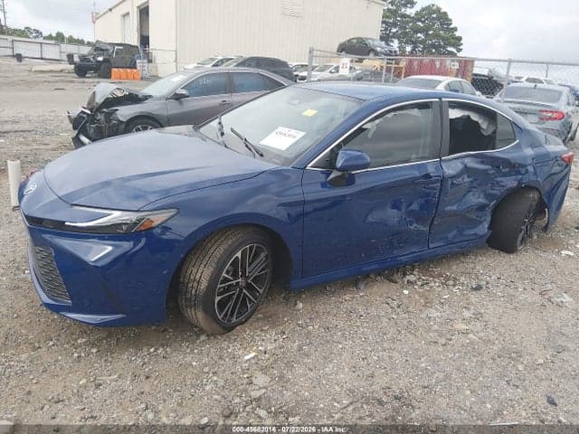 2026 TOYOTA CAMRY XLE 2