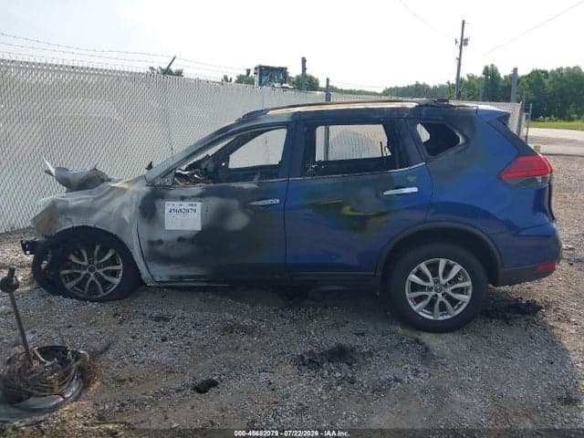2017 NISSAN ROGUE SV 13