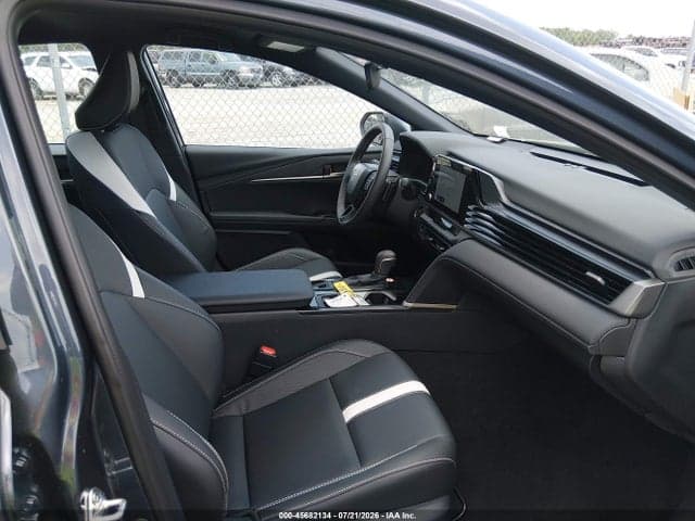 2026 TOYOTA CAMRY SE 5