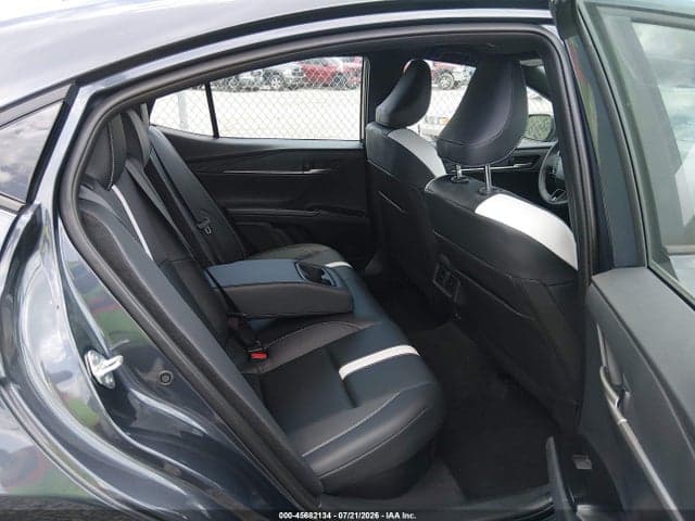 2026 TOYOTA CAMRY SE 8