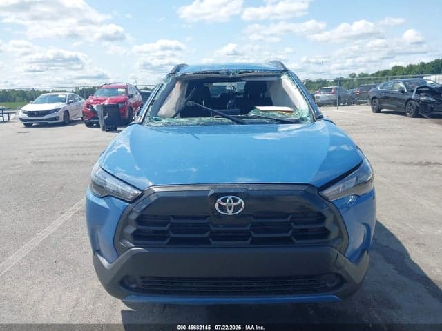 2026 TOYOTA COROLLA CROSS LE 6