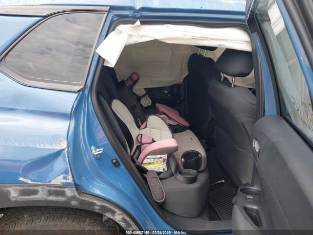 2026 TOYOTA COROLLA CROSS LE 8