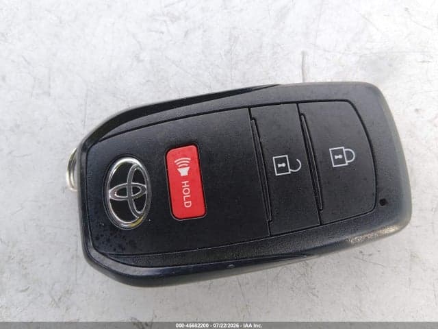 2024 TOYOTA COROLLA CROSS LE 11