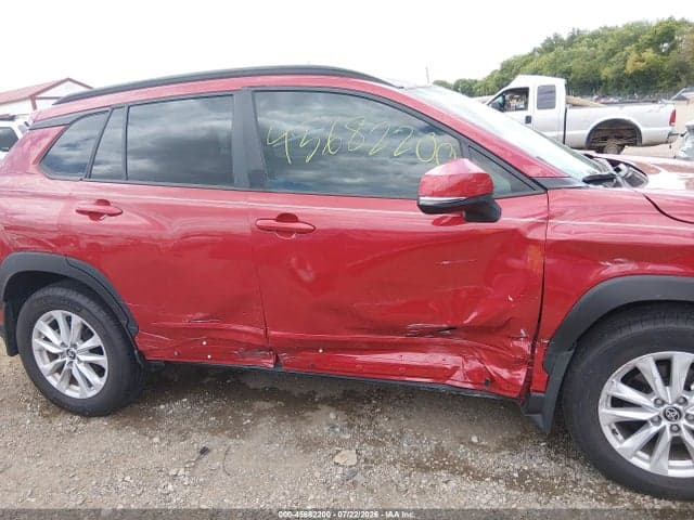 2024 TOYOTA COROLLA CROSS LE 13