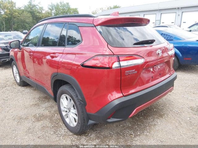 2024 TOYOTA COROLLA CROSS LE 3