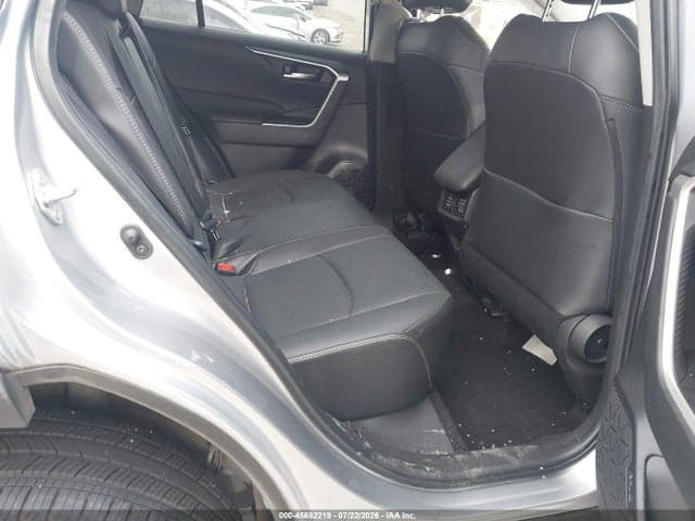 2023 TOYOTA RAV4 XLE PREMIUM 8