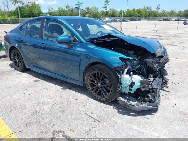 2025 TOYOTA CAMRY SE 1