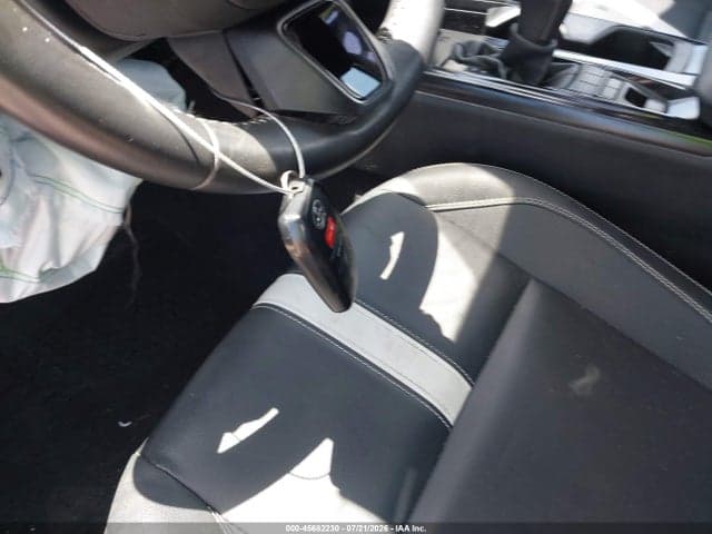 2025 TOYOTA CAMRY SE 11