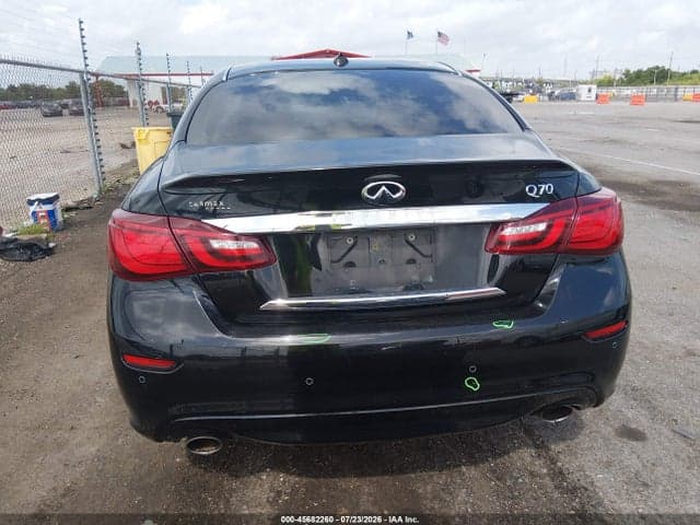 2017 INFINITI Q70 3.7 16