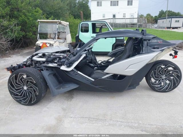 2017 POLARIS SLINGSHOT SLR 3