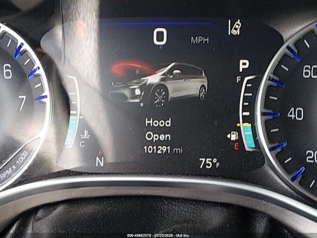 2018 CHRYSLER PACIFICA LIMITED 15