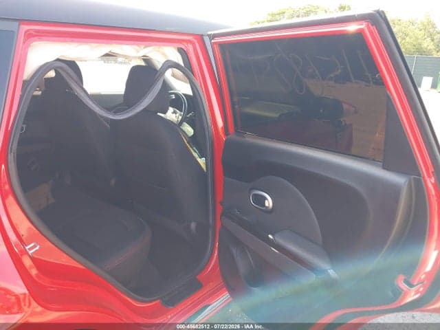 2019 KIA SOUL + 8