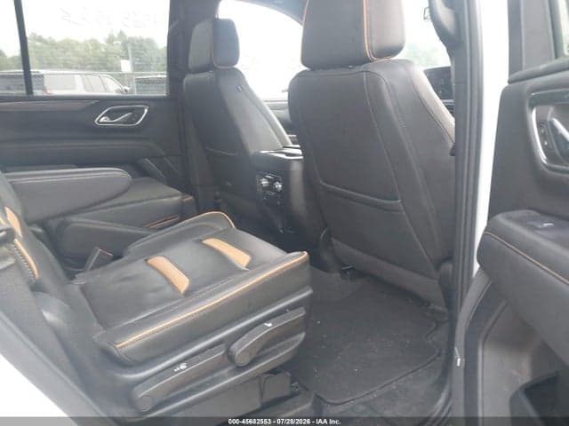 2024 GMC YUKON 4WD AT4 8