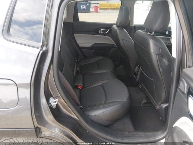2022 JEEP COMPASS LIMITED 4X4 8