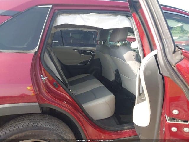 2019 TOYOTA RAV4 XLE PREMIUM 8