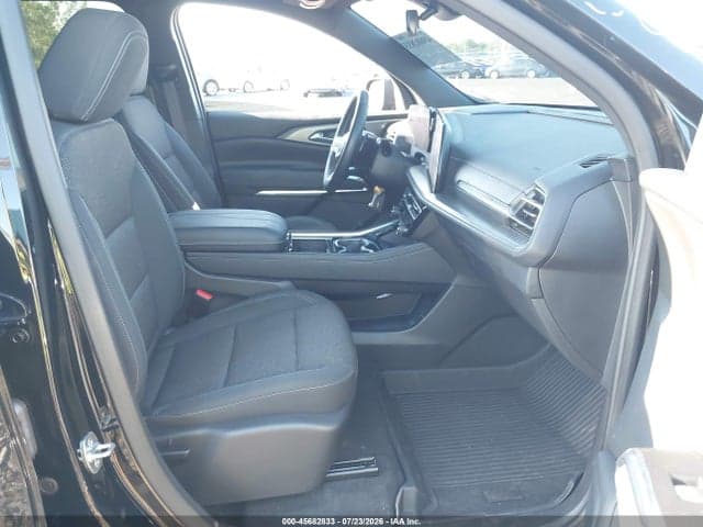 2024 CHEVROLET TRAVERSE AWD LT 5