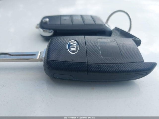 2017 KIA SOUL 11
