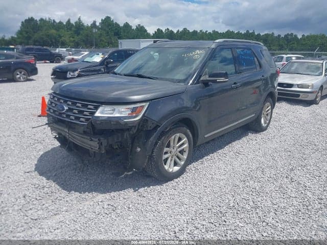 2017 FORD EXPLORER XLT 2