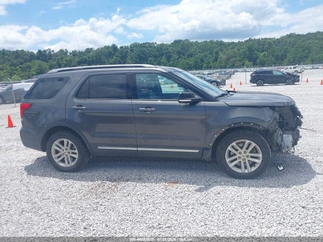2017 FORD EXPLORER XLT 13
