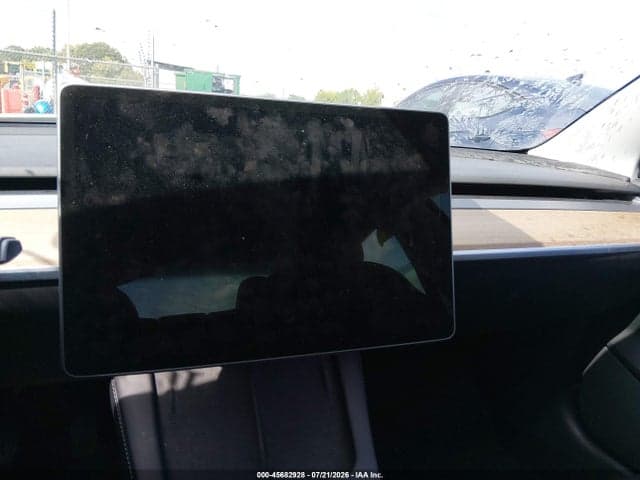 2022 TESLA MODEL 3 REAR-WHEEL DRIVE 17