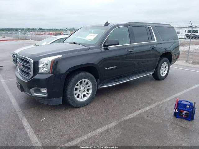 2017 GMC YUKON XL SLT 2