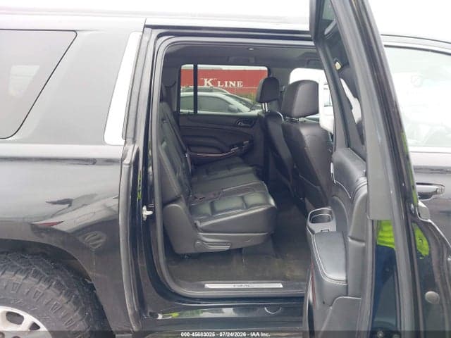 2017 GMC YUKON XL SLT 8