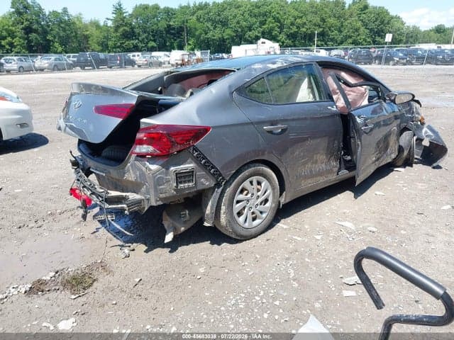 2020 HYUNDAI ELANTRA SE 4
