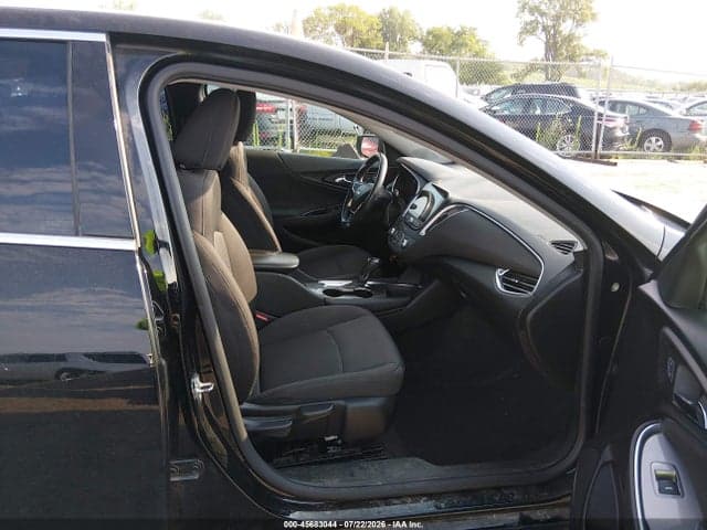 2018 CHEVROLET MALIBU LT 5
