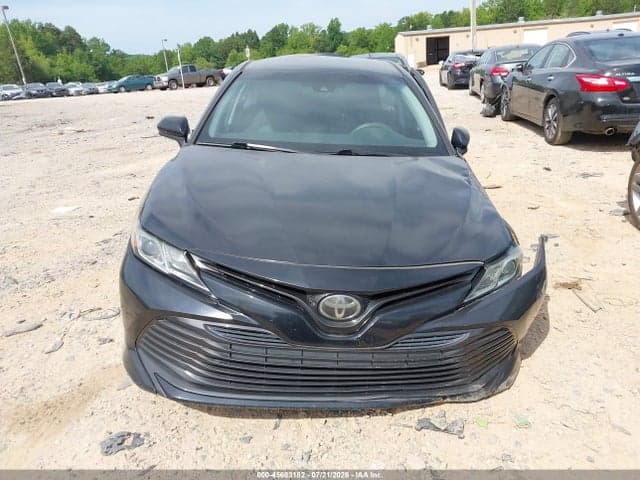 2018 TOYOTA CAMRY LE 11