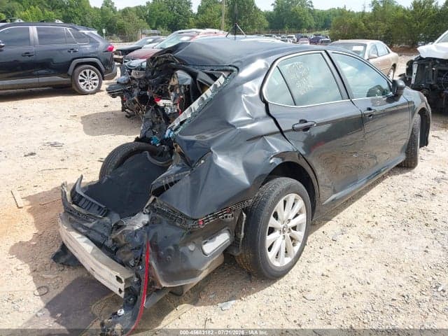 2018 TOYOTA CAMRY LE 4