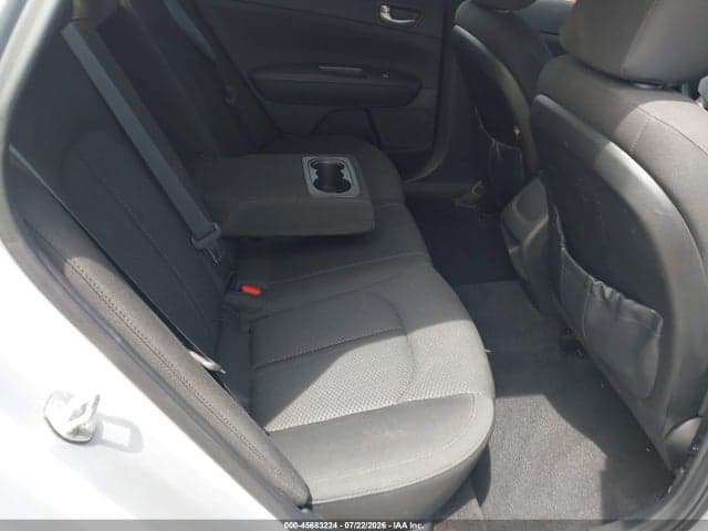 2017 KIA OPTIMA LX 8