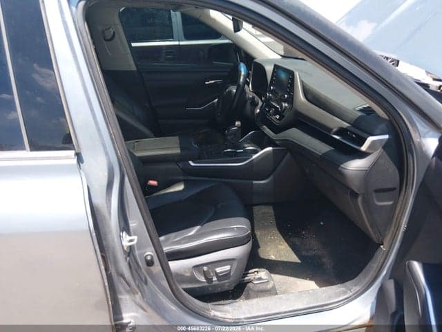 2020 TOYOTA HIGHLANDER XLE 5