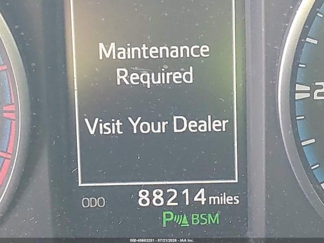2018 TOYOTA RAV4 XLE 16