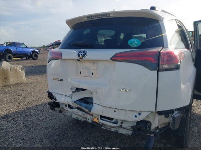 2018 TOYOTA RAV4 XLE 6