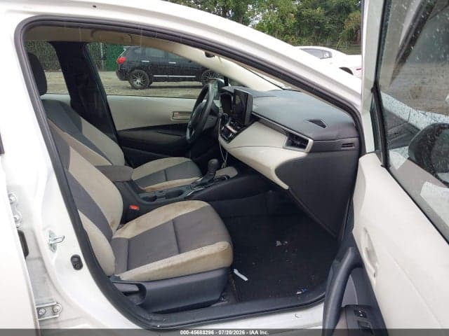 2026 TOYOTA COROLLA LE 5