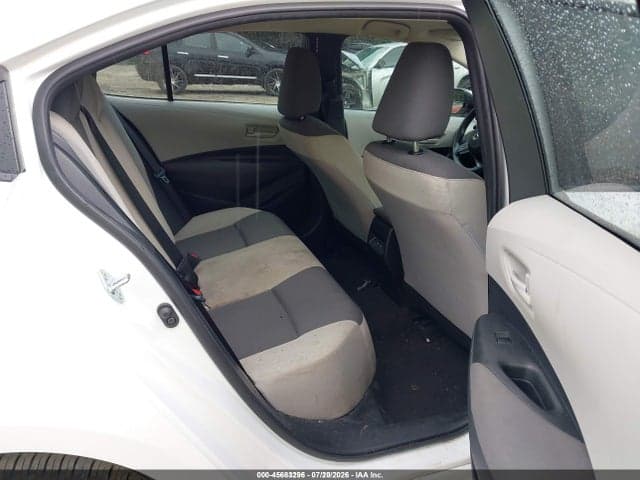 2026 TOYOTA COROLLA LE 8
