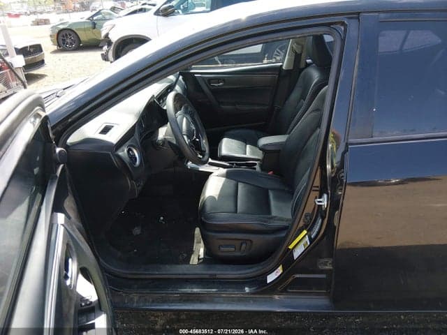 2017 TOYOTA COROLLA XLE 18