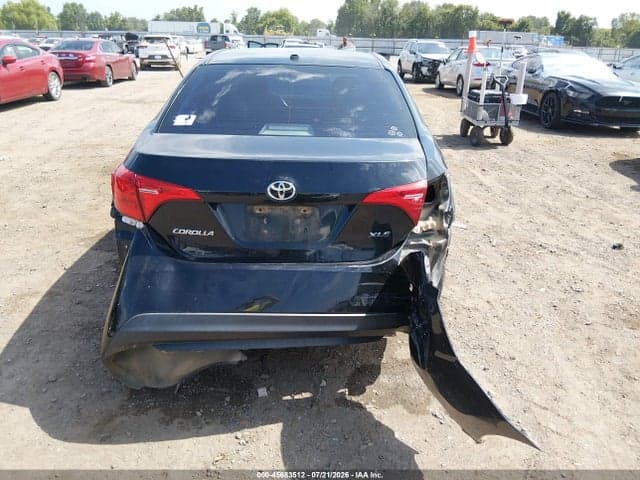 2017 TOYOTA COROLLA XLE 6