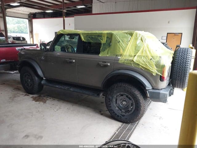 2025 FORD BRONCO OUTER BANKS 3