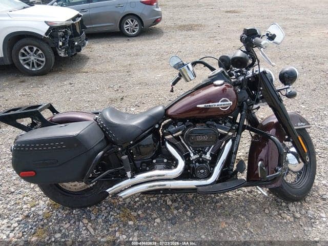 2018 HARLEY-DAVIDSON FLHCS HERITAGE CLASSIC 114 12