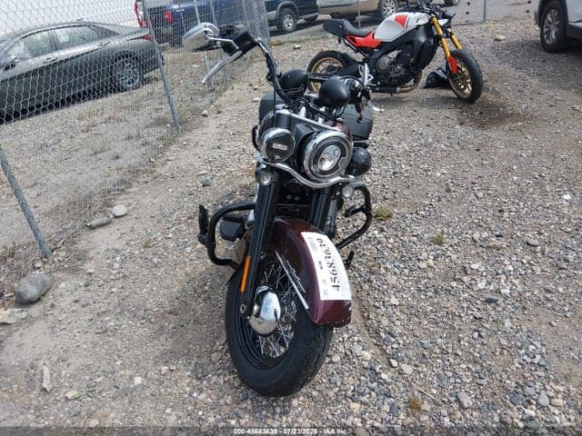 2018 HARLEY-DAVIDSON FLHCS HERITAGE CLASSIC 114 5