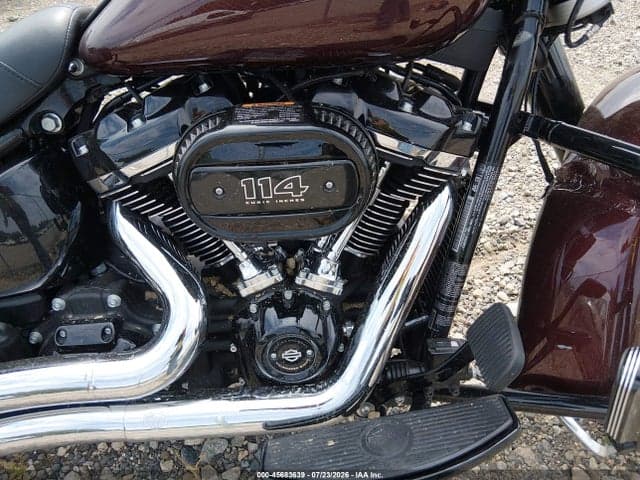 2018 HARLEY-DAVIDSON FLHCS HERITAGE CLASSIC 114 8