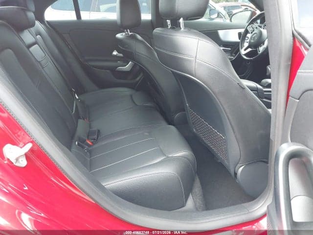 2021 MERCEDES-BENZ CLA 250 4MATIC 8