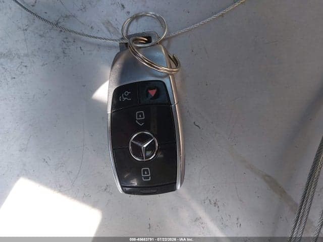2017 MERCEDES-BENZ E 300 11