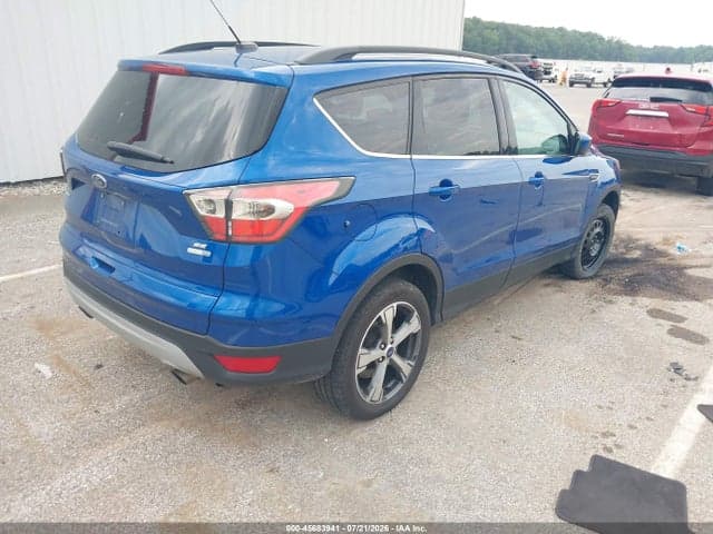 2017 FORD ESCAPE SE 4