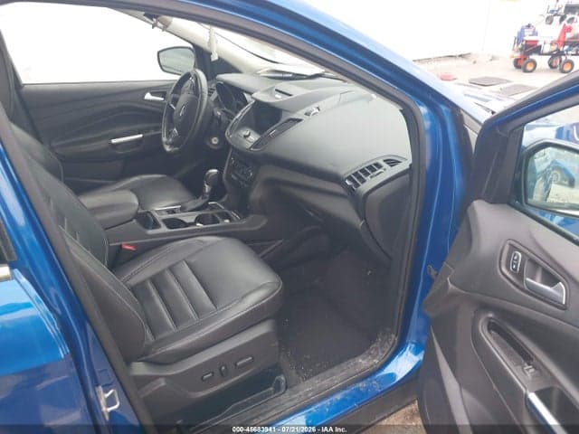 2017 FORD ESCAPE SE 5