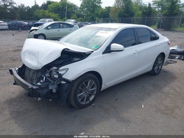 2017 TOYOTA CAMRY SE 2