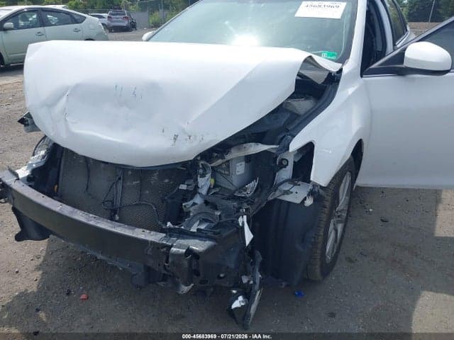 2017 TOYOTA CAMRY SE 6