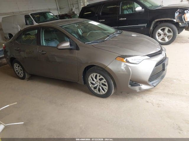 2017 TOYOTA COROLLA LE - 1