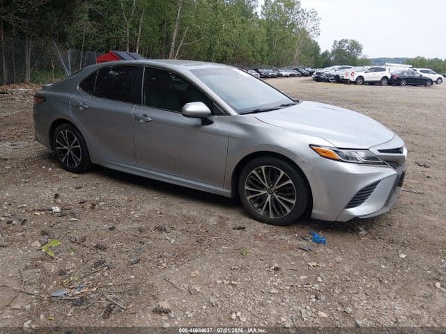 2020 TOYOTA CAMRY SE - 1